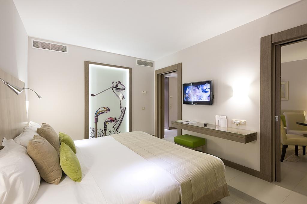 Golf Royal Hotel 3*