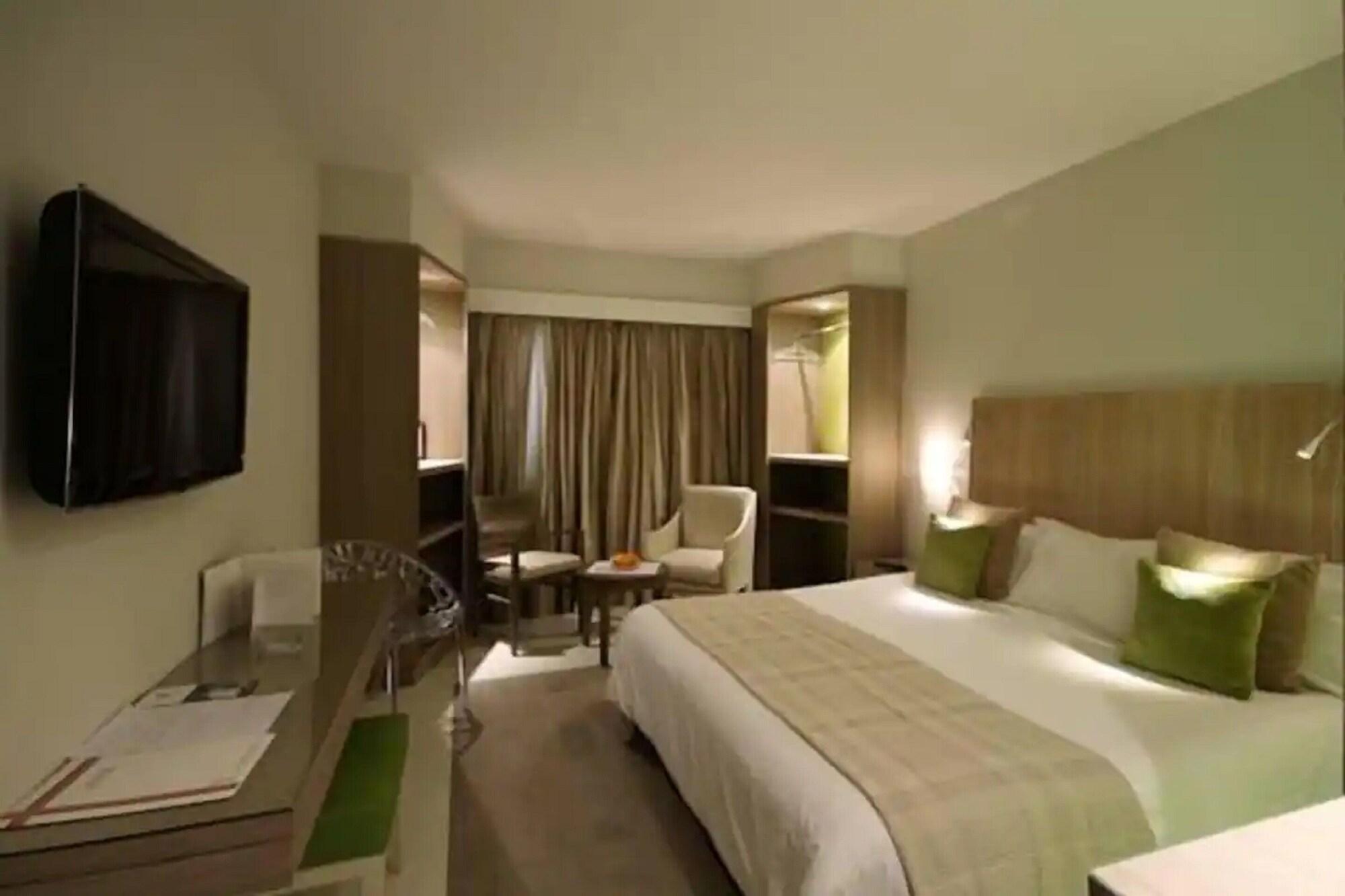 Hotel Golf Royal 3*