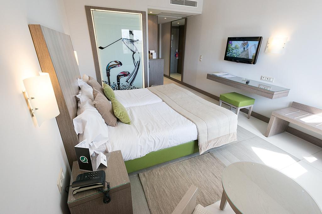 Golf Royal Hotel 3*